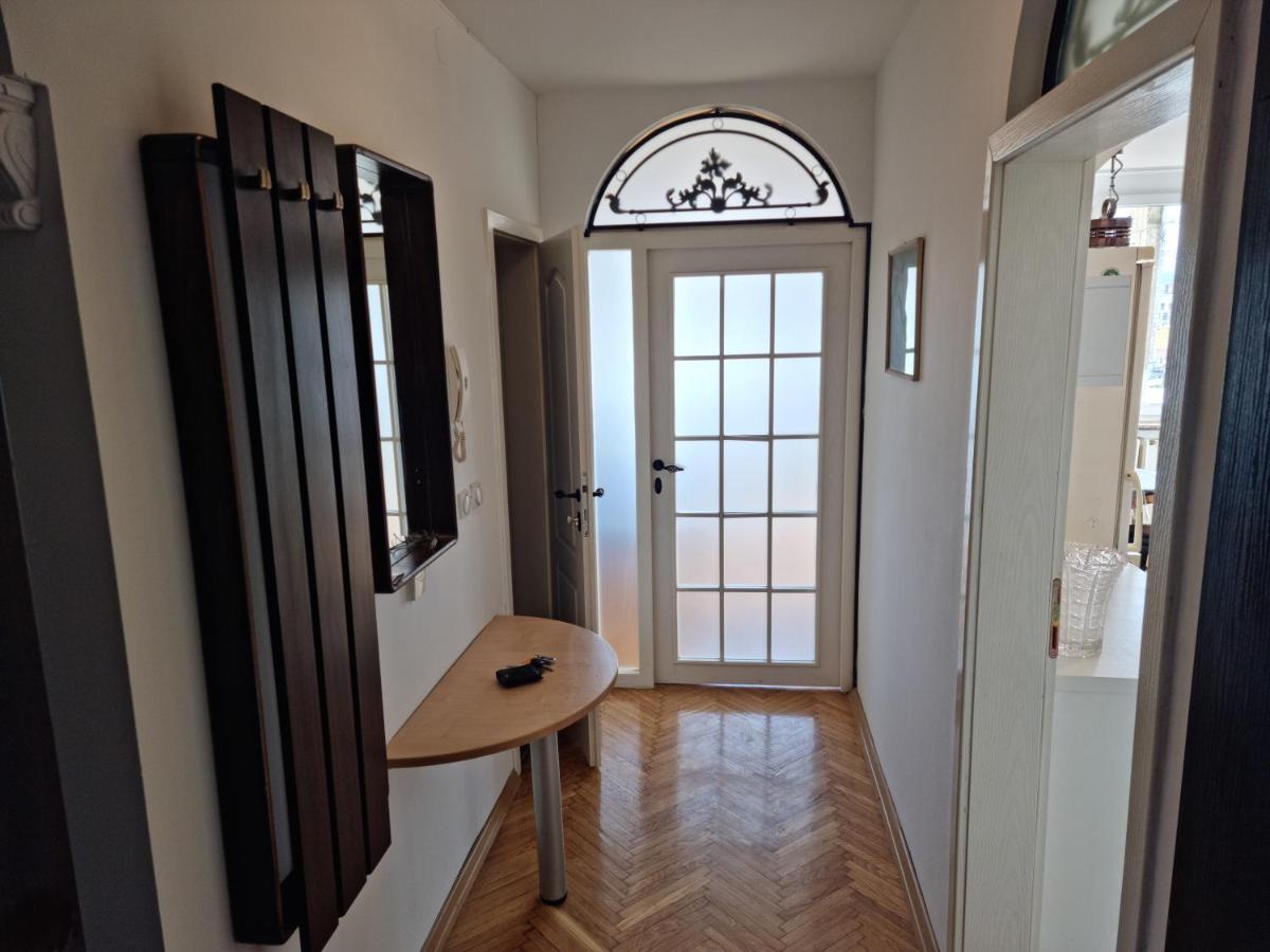 Risto Apartment Skopje Buitenkant foto