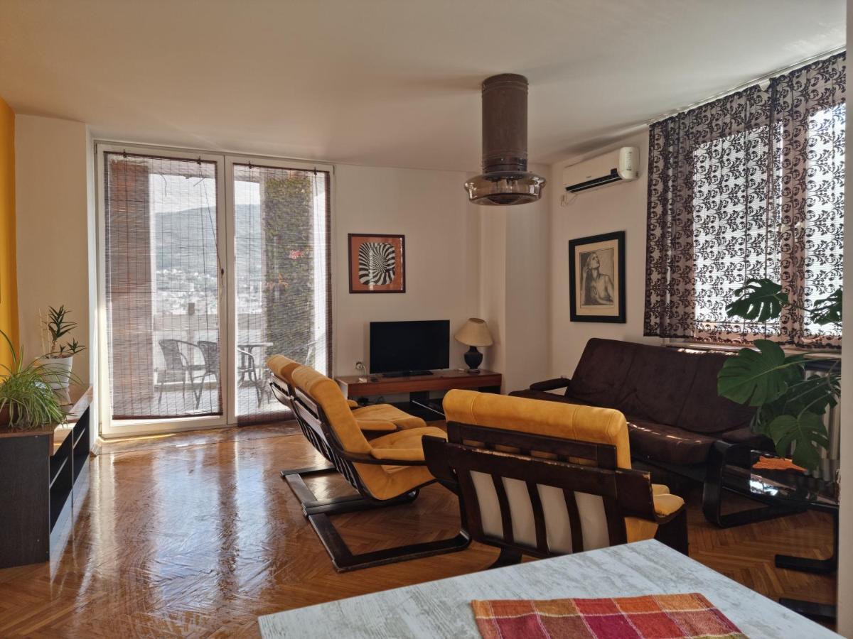 Risto Apartment Skopje Buitenkant foto