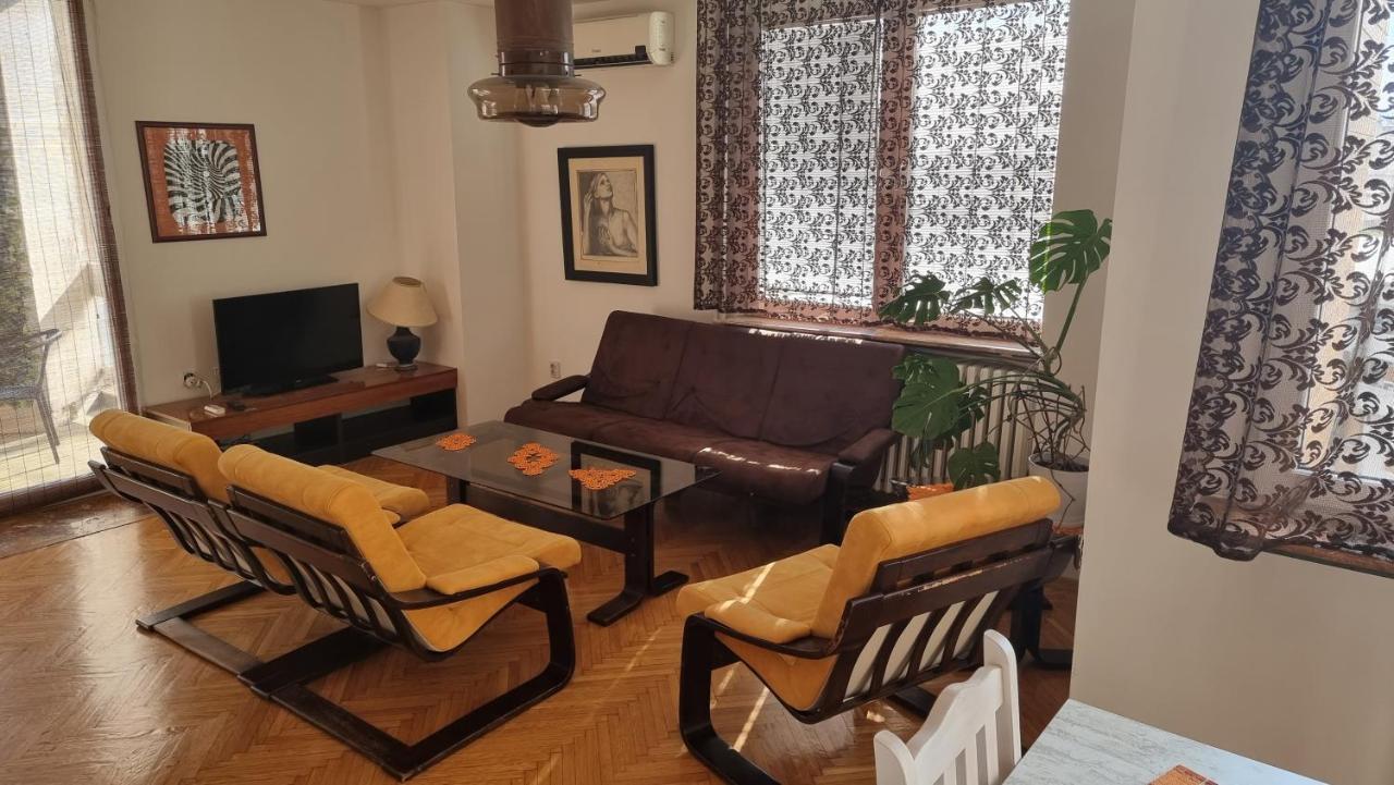 Risto Apartment Skopje Buitenkant foto