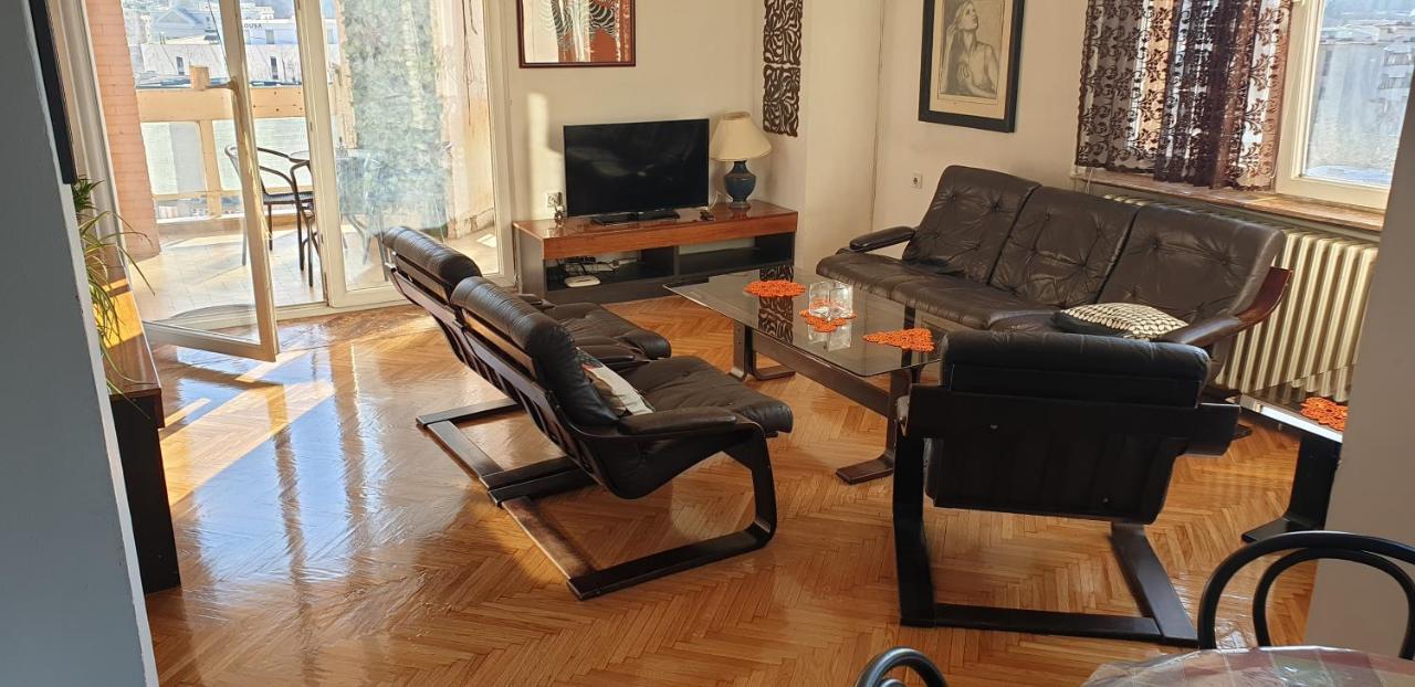 Risto Apartment Skopje Buitenkant foto